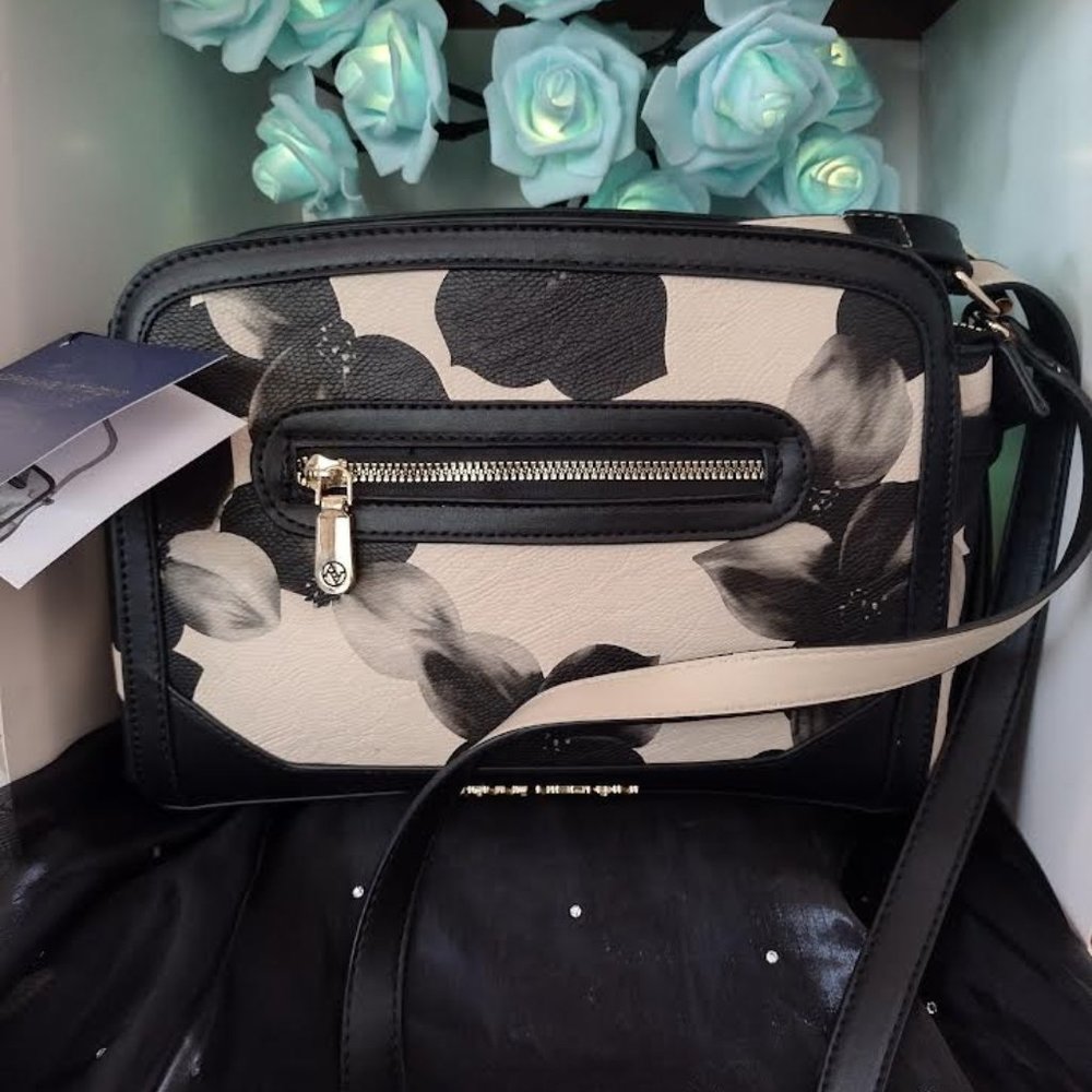 Adrienne Vittadini Handbag . BRAND NEW WITH tags EDEN collection